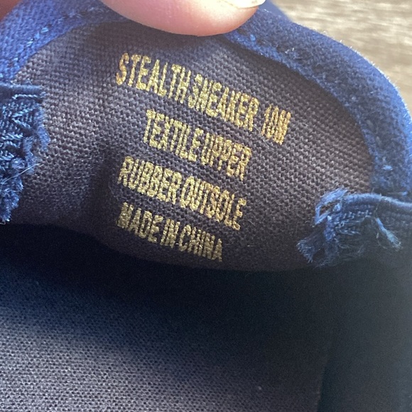 EUC Stealth Sneaker in Washed Navy by Johnnie-O Size 10 - Picture 7 of 8